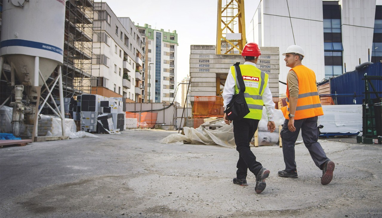 Ingénieur Hilti sur un chantier