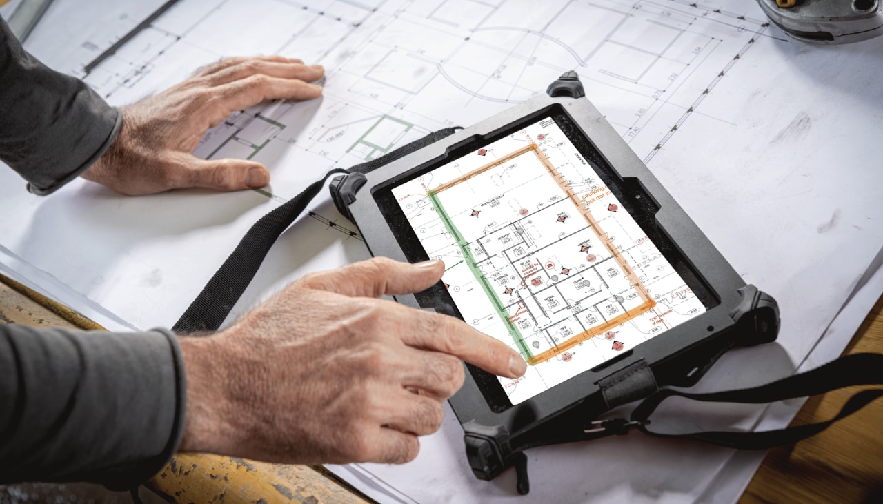 Solution Fieldwire utilisée sur une tablette