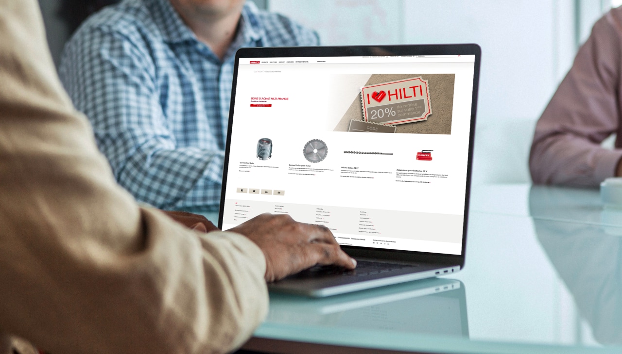 Un client Hilti navigue sur son espace client