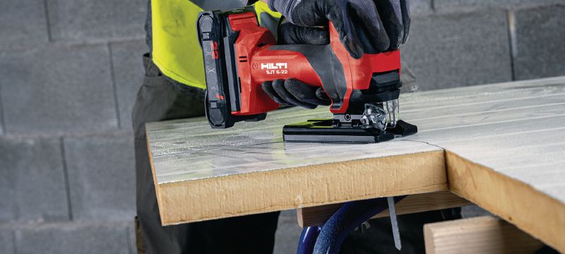 Scie sauteuse sans fil SJT 6-22 Scie sauteuse sans fil puissante à pommeau de guidage, dotée d'une durée de fonctionnement supérieure pour des découpes droites ou incurvées précises (plateforme de batteries Nuron) Applications 1