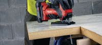 Scie sauteuse sans fil SJT 6-22 Scie sauteuse sans fil puissante à pommeau de guidage, dotée d'une durée de fonctionnement supérieure pour des découpes droites ou incurvées précises (plateforme de batteries Nuron) Applications 3