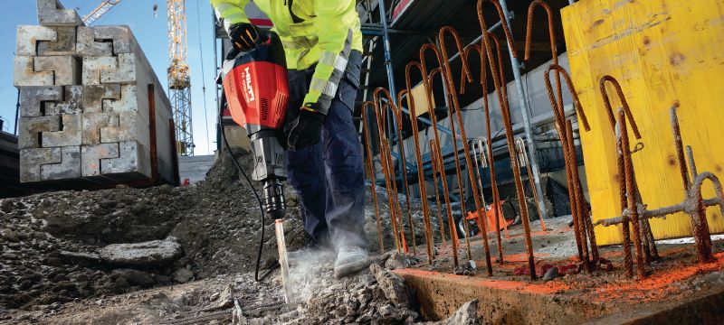 Burineur béton TE 1000-AVR Burineur polyvalent pour la démolition ou le burinage des sols et la démolition occasionnelle des murs (avec cordons d'alimentation universel) Applications 1