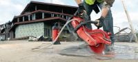 Découpeuses sans fil DSH 600-22 Découpeuses sans fil alimentée par batterie pour travaux lourds - pour la découpe de béton, métal et maçonnerie (plateforme de batteries Nuron) Applications 4