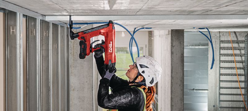 Cloueur sur le béton sans fil BX 4-IF-22 (ajout IF) Cloueur sans fil Nuron alimenté par batterie pour la fixation de rails pour cloisons sèches et de matériaux légers sur le béton, l'acier et la maçonnerie Applications 1