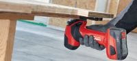 Scie sauteuse sans fil SJT 6-A22 Puissante scie sauteuse sans fil 22 V avec poignée cylindrique en T pour les coupes incurvées au-dessus ou au-dessous de la surface du travail Applications 4