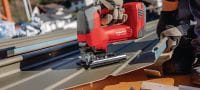 Scie sauteuse sans fil SJD 6-A22 Puissante scie sauteuse sans fil 22 V avec poignée supérieure en D pour une prise en main confortable et un meilleur contrôle lors des travaux de coupe incurvée Applications 1