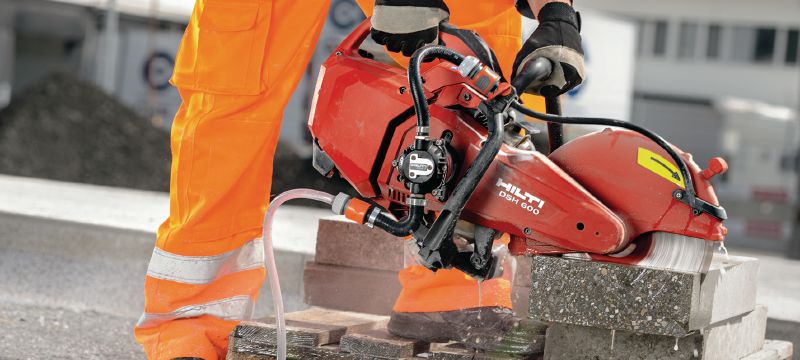 Disque diamant universel pour route SPX Disque diamant ultimate pour une découpe de qualité supérieure dans une large gamme de matériaux supports, avec des marquages permanents pour une utilisation correcte Applications 1