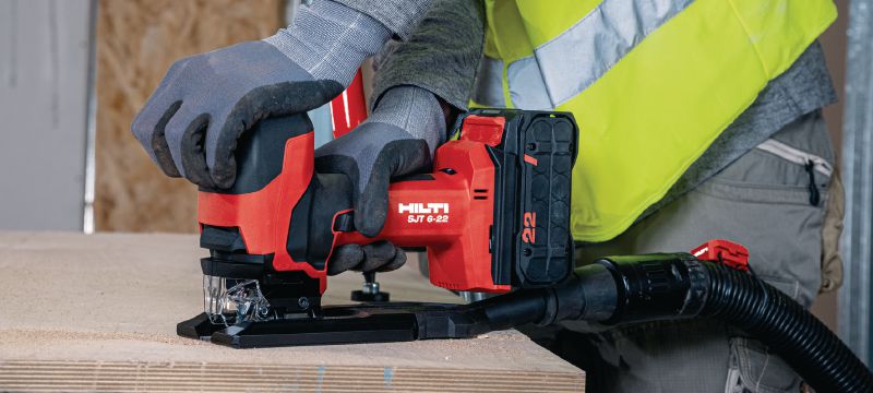 Scie sauteuse sans fil SJT 6-22 Scie sauteuse sans fil puissante à pommeau de guidage, dotée d'une durée de fonctionnement supérieure pour des découpes droites ou incurvées précises (plateforme de batteries Nuron) Applications 1