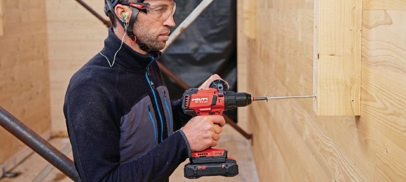 Vis à bois structurelle S-WWP-Z, tête à rondelle avec filetage partiel Vis à bois avec tête à rondelle et filetage partiel pour des assemblages bois-bois et bois-métal plus sûrs Applications 1