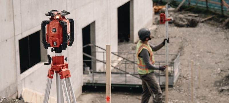 PR 400-22 Niveau laser rotatif double pente Niveau laser rotatif extérieur robuste avec fonctions automatiques pour le nivellement, l'alignement, l'équerrage et des fonctions de double pente (Plateforme de batteries Nuron) Applications 1