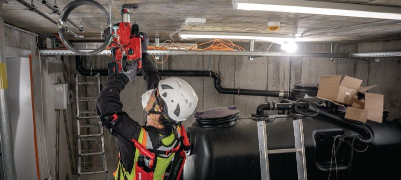 Exosquelette des épaules EXO-S Exosquelette pour les métiers de la construction permettant de soulager la fatigue des épaules et du cou lors des applications au-dessus du niveau des épaules, pour des circonférences de biceps jusqu'à 40 cm (16”) Applications 1